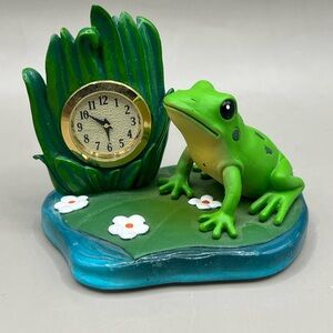 Vintage Resin Frog Figurine With Clock 3”